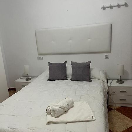 Appartamento El Torreon 3 Lora del Río Esterno foto